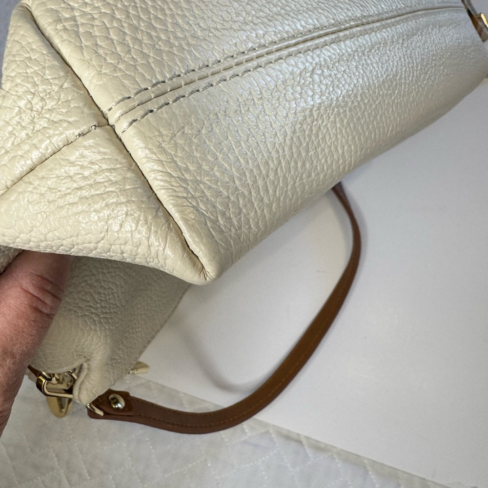 Valentina Cream Pebbled Leather Triple Compartment - Picture 9 of 10